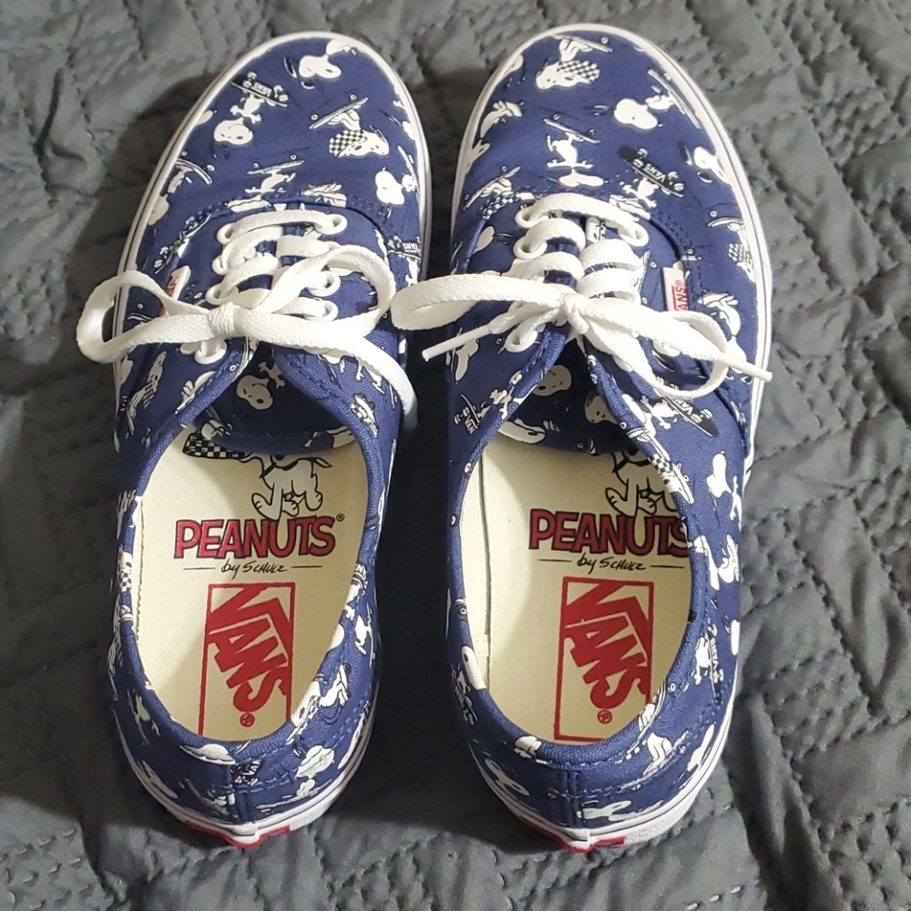 Vans Authentic Peanuts Snoopy Skating size 8
